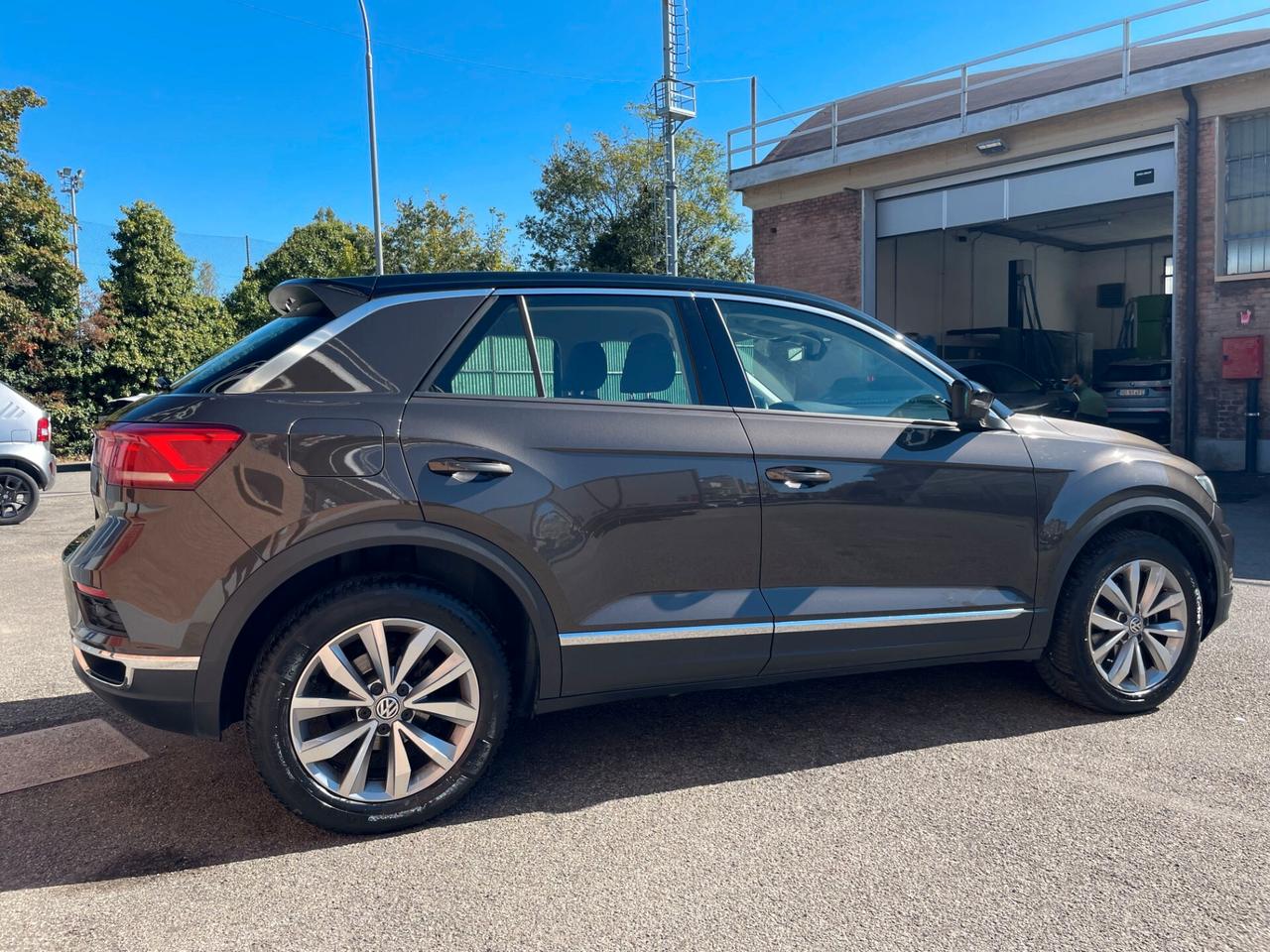Volkswagen T-Roc 1.0 TSI 115 CV- TAGLIANDI UFFICIALI CASA MADRE