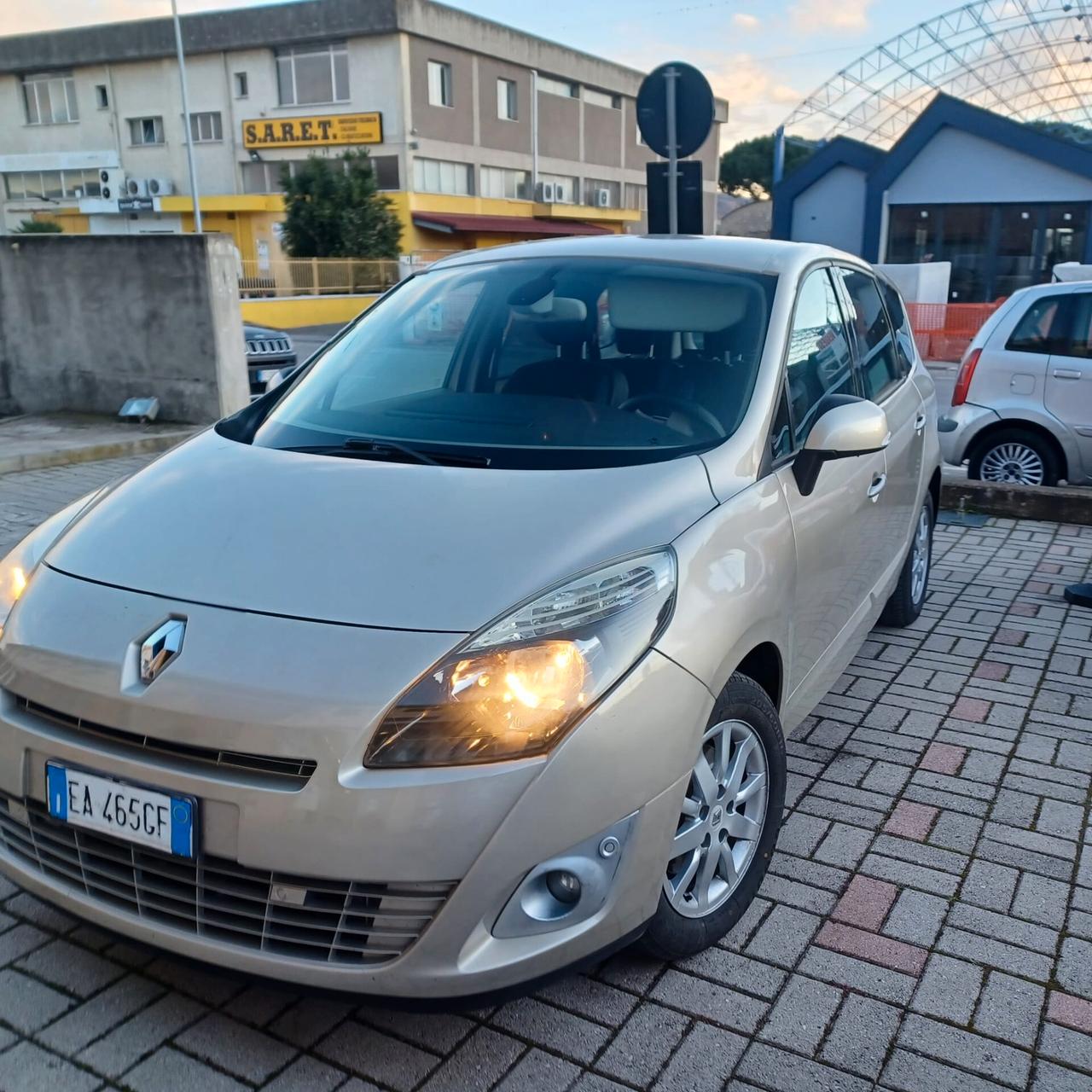 7 POSTI SCENIC 1.9 TDI KM 157.518