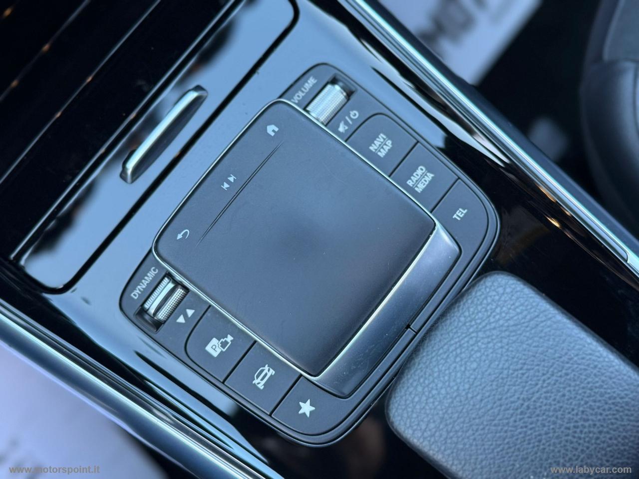 MERCEDES-BENZ GLA 180 d Automatic Premium