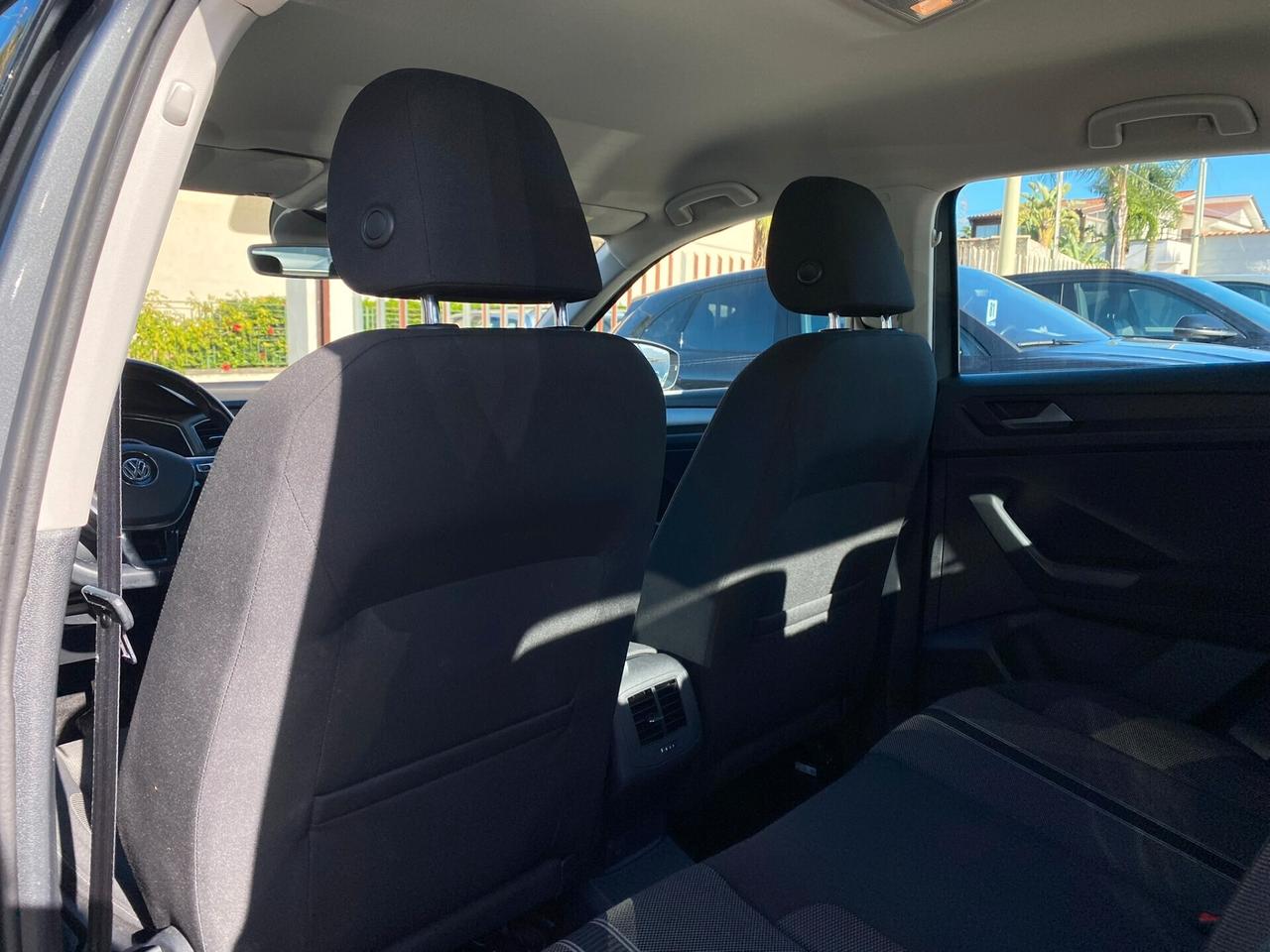 Volkswagen T-Roc Business 1.6 TDI 116CV