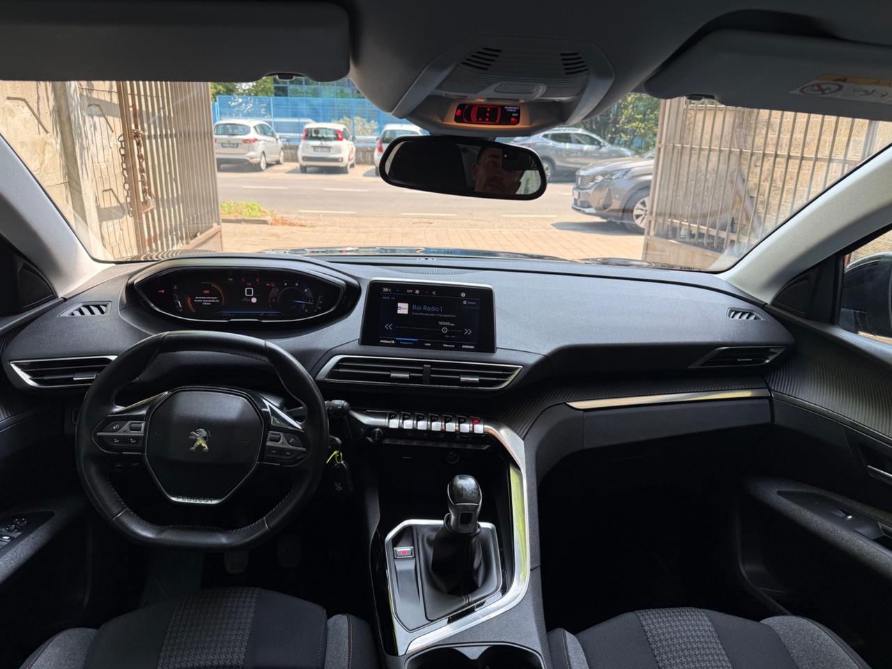 Peugeot 3008 BlueHDi 130 S&S Business