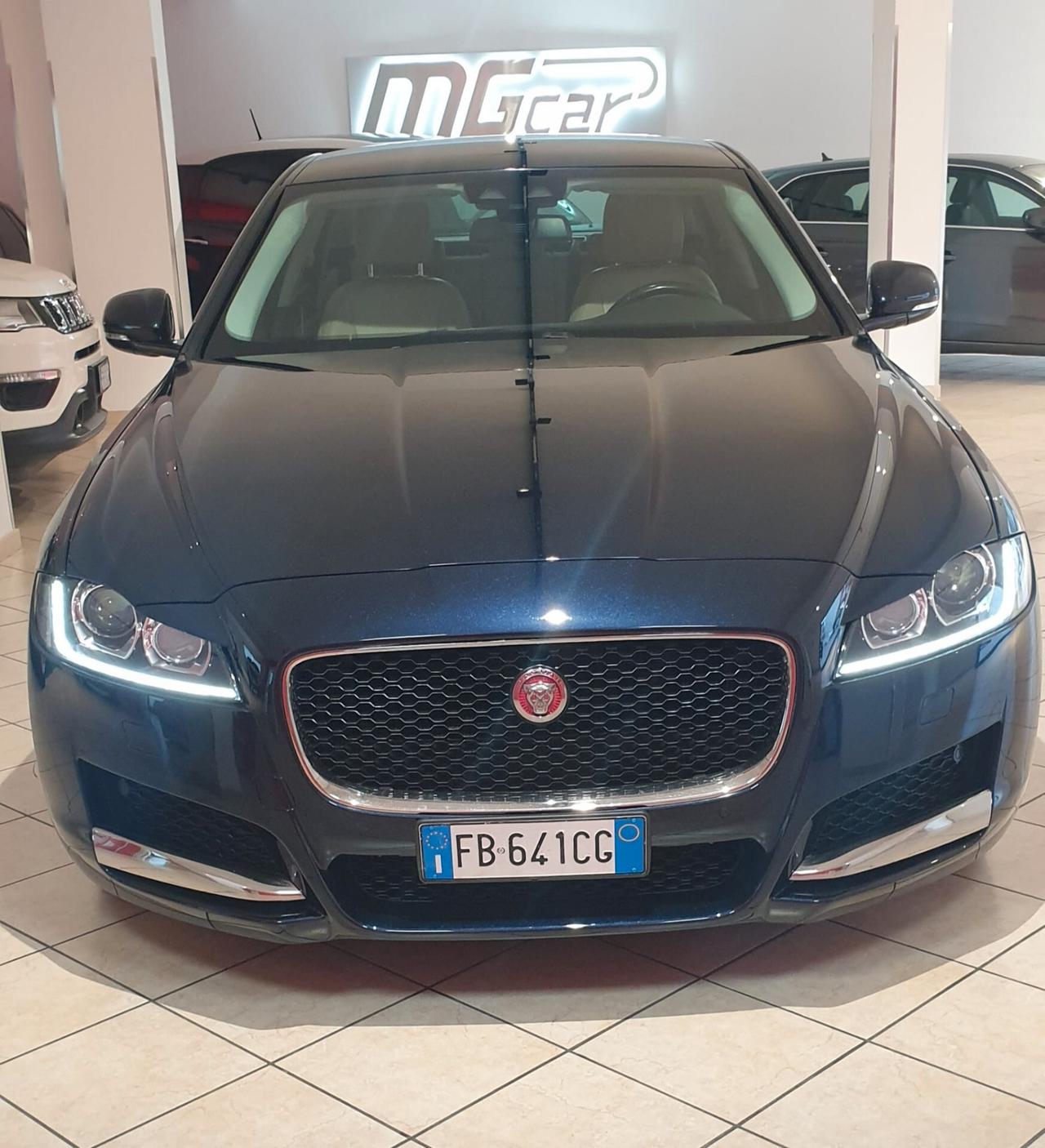Jaguar XF 2.0 D 180 CV aut. Prestige