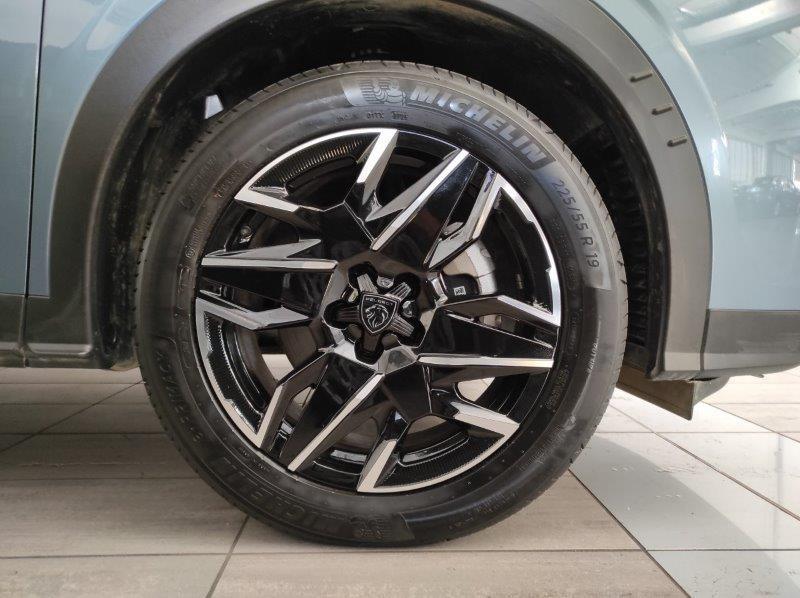 PEUGEOT 5008 3ª serie - 5008 Hybrid 145 e-DCS6 Allure