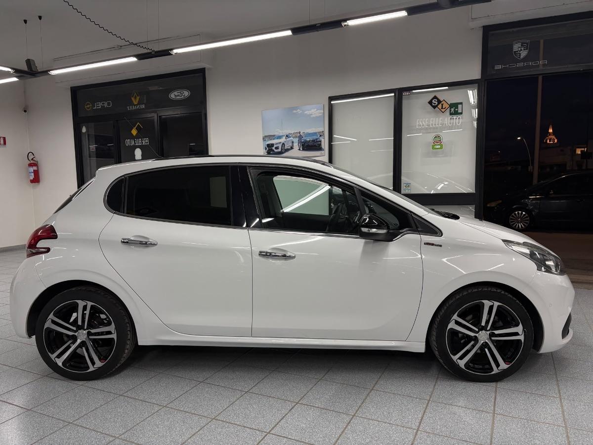 PEUGEOT 208 1.6 BlueHDi 100CV GT Line UNICO PROP/ TETTO/ NAVIGATORE/ RETROCAMERA