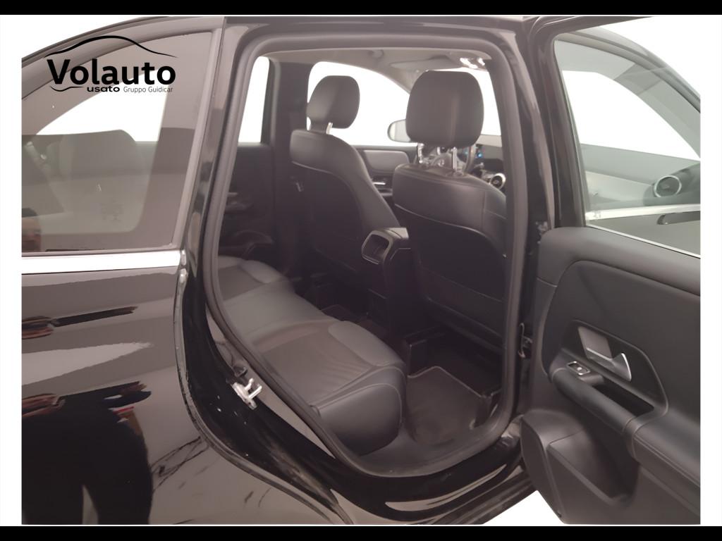 Mercedes-Benz Classe B - W247 2018 - B 180 d Sport auto