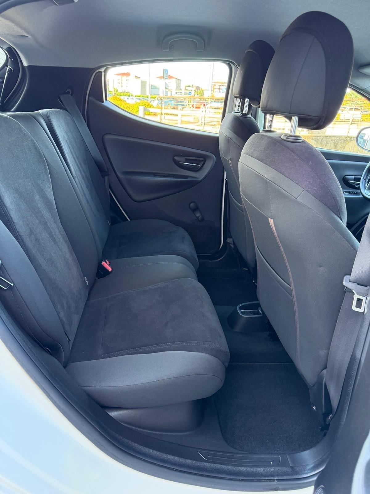 Lancia Ypsilon 1.3 MJT 16V 95 CV 5 porte S&S Platinum