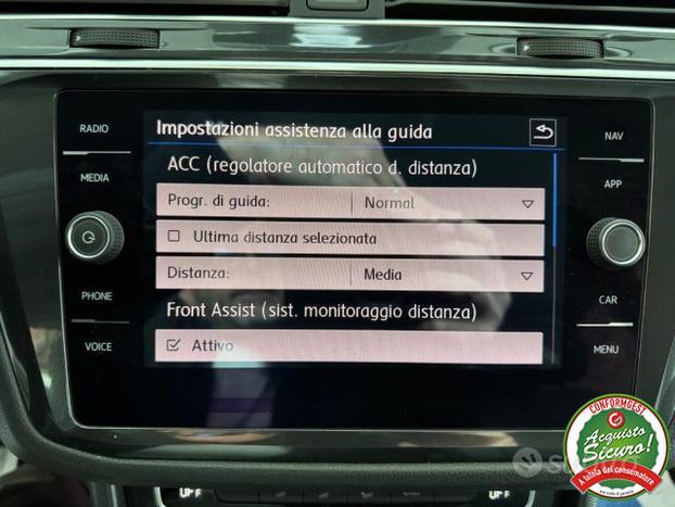 VOLKSWAGEN Tiguan 1.6 TDI Style Navy Carplay Pdc