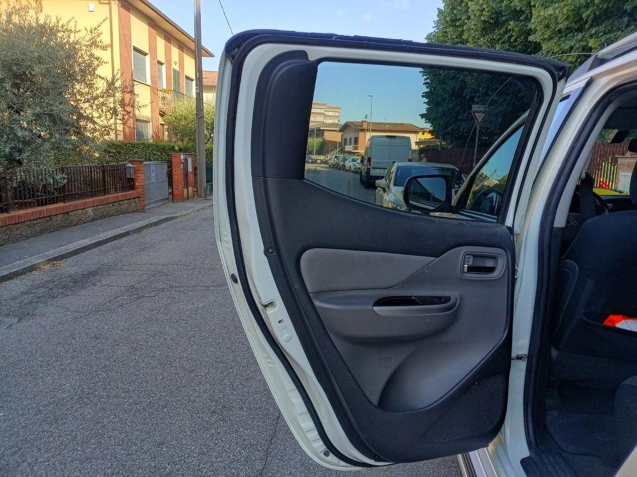 Mitsubishi L200 Intense 2.4 DI-D Clear Tec  #6323