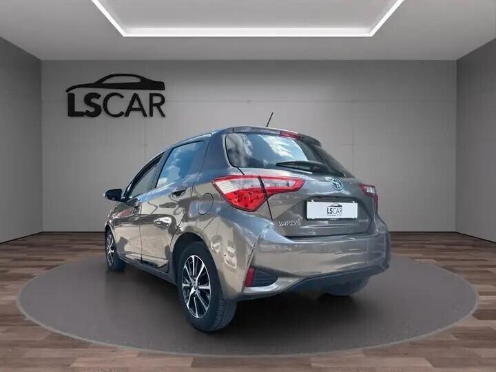 Toyota - Yaris 1.5 Hybrid Lounge