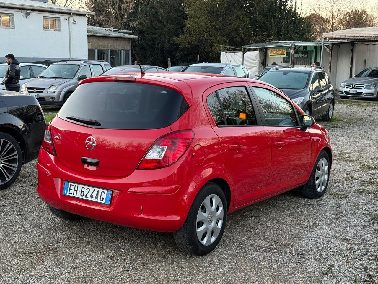 Opel Corsa 1.2 5 porte Cosmo