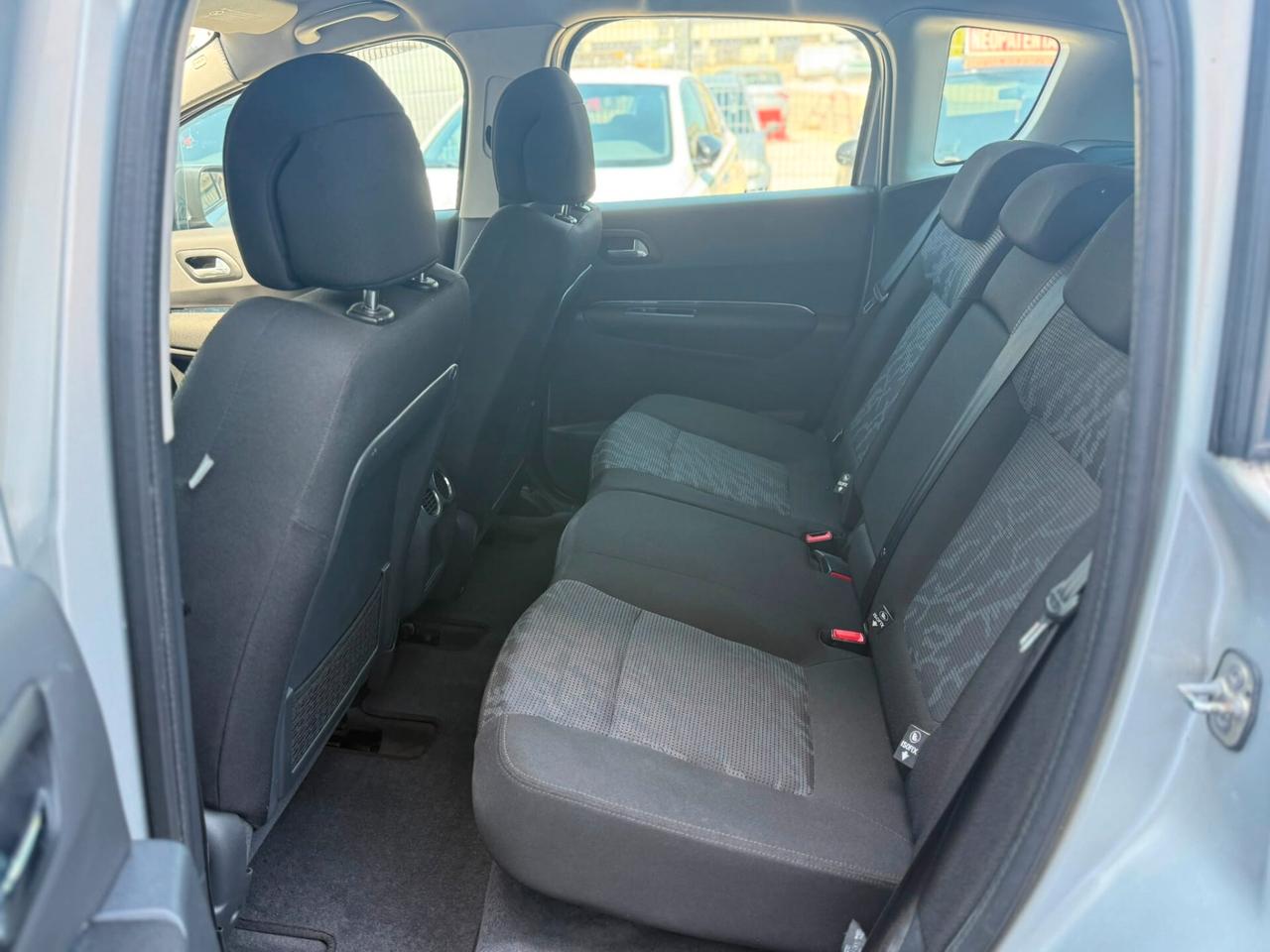 Peugeot 3008 1.6 HDi 110CV 2010