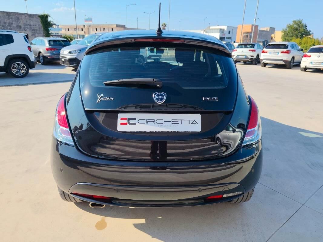 Lancia Ypsilon III 1.0 firefly hybrid Gold s&s 70cv