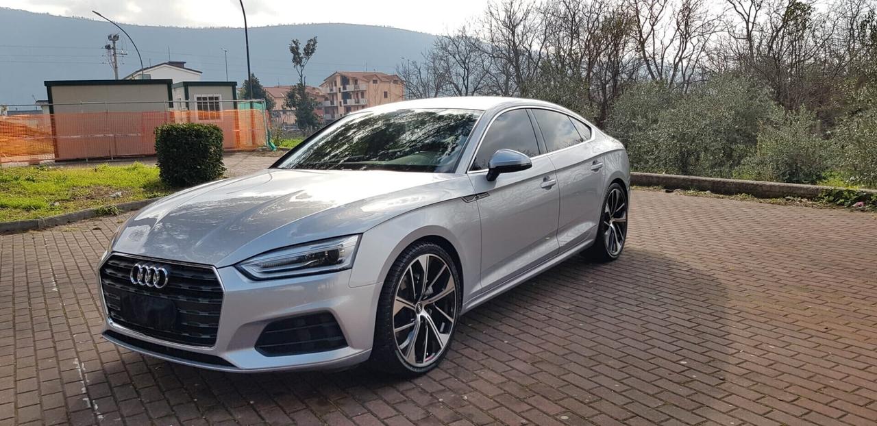 Audi A5 SPB 2.0 TDI 190 CV S tronic cerchi da 20,fari led bixeno,vetri scuri,navi,cruise control,sensori di parcheggio,bellissima