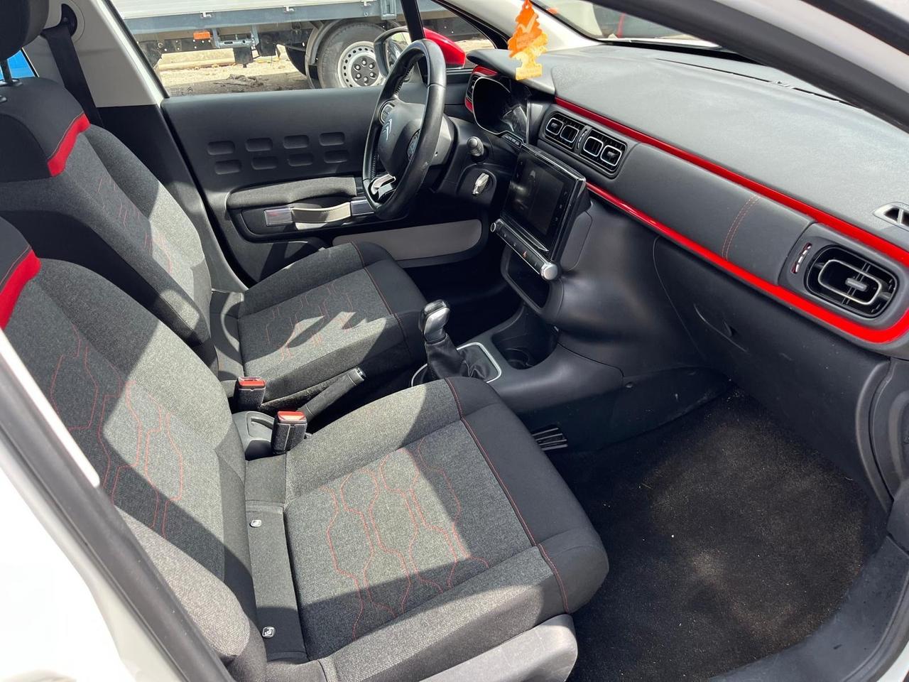 Citroen c3 3 serie SHINE -1.2 benz -82cv- 2017