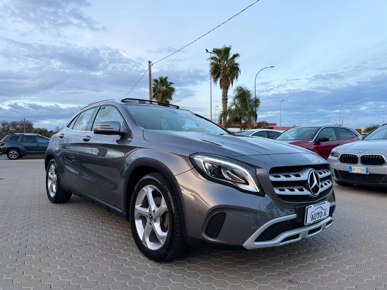 MERCEDES-BENZ GLA 200 d Automatic Sport
