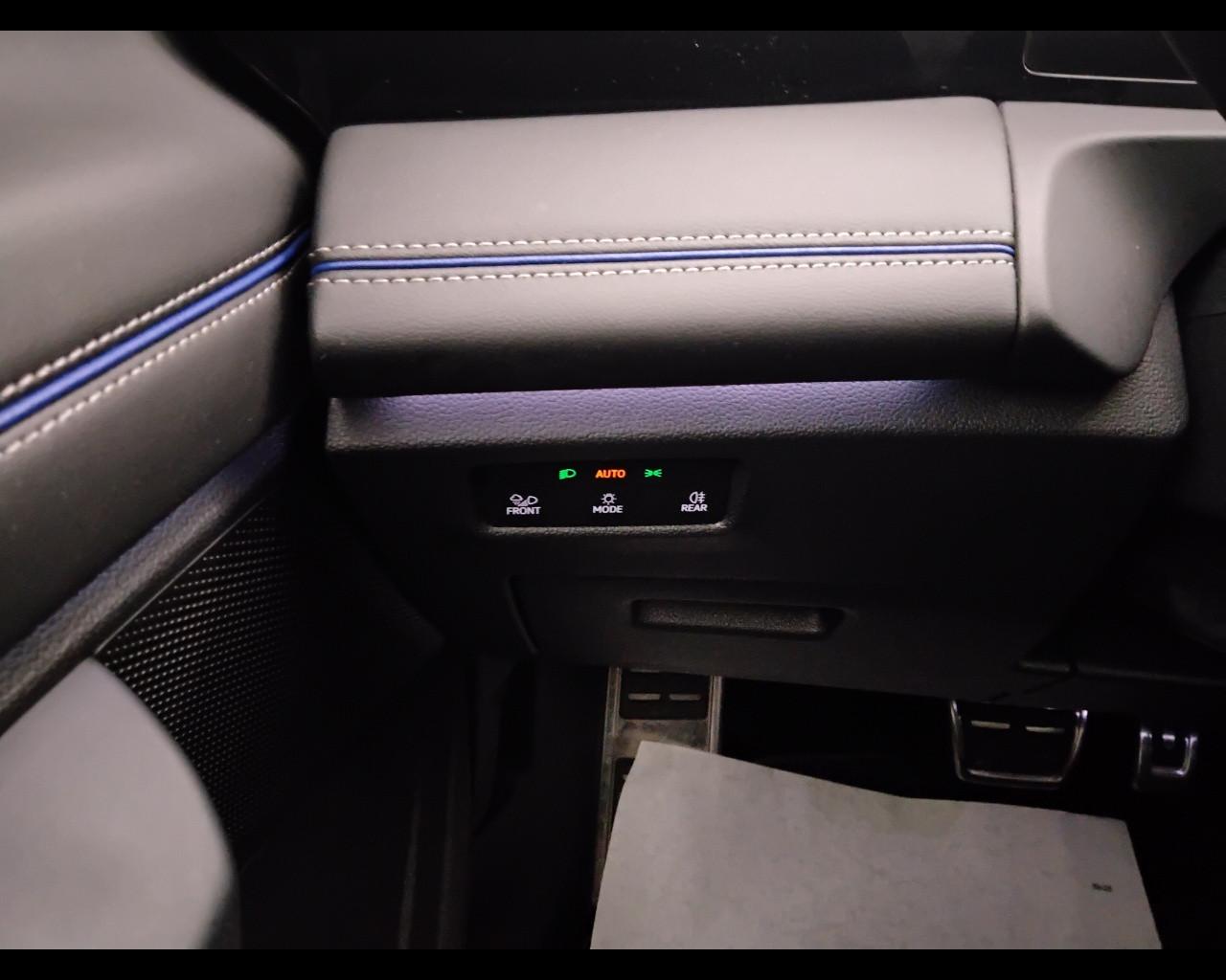 VOLKSWAGEN Tiguan III 2024 - Tiguan 2.0 tdi R-Line 150cv dsg