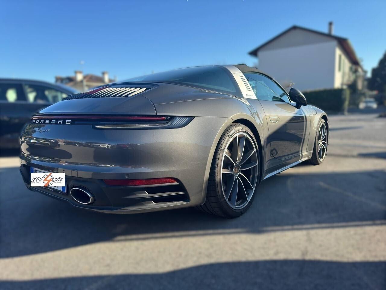 Porsche 911 992 Targa 4