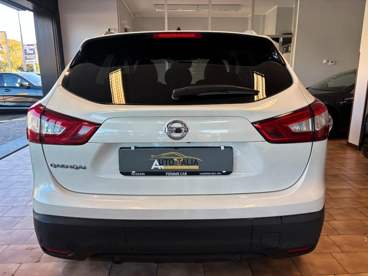 Nissan Qashqai 1.6 dci Tekna 2wd 130cv xtronic E6