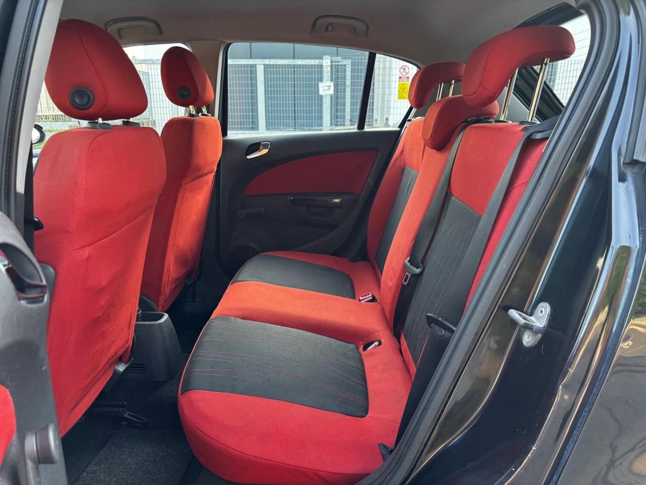 Opel Corsa 1.2 5 porte Enjoy