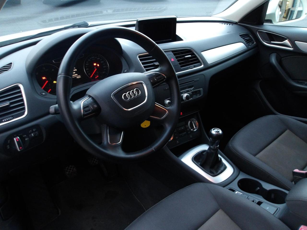 Audi Q3 2.0 tdi 140cv