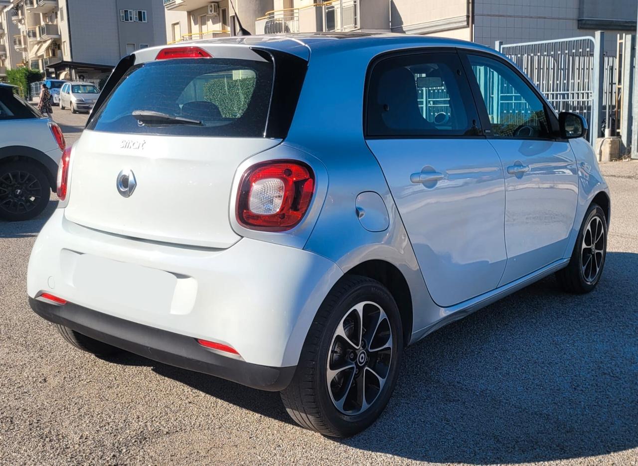 Smart ForFour 70 1.0 Passion