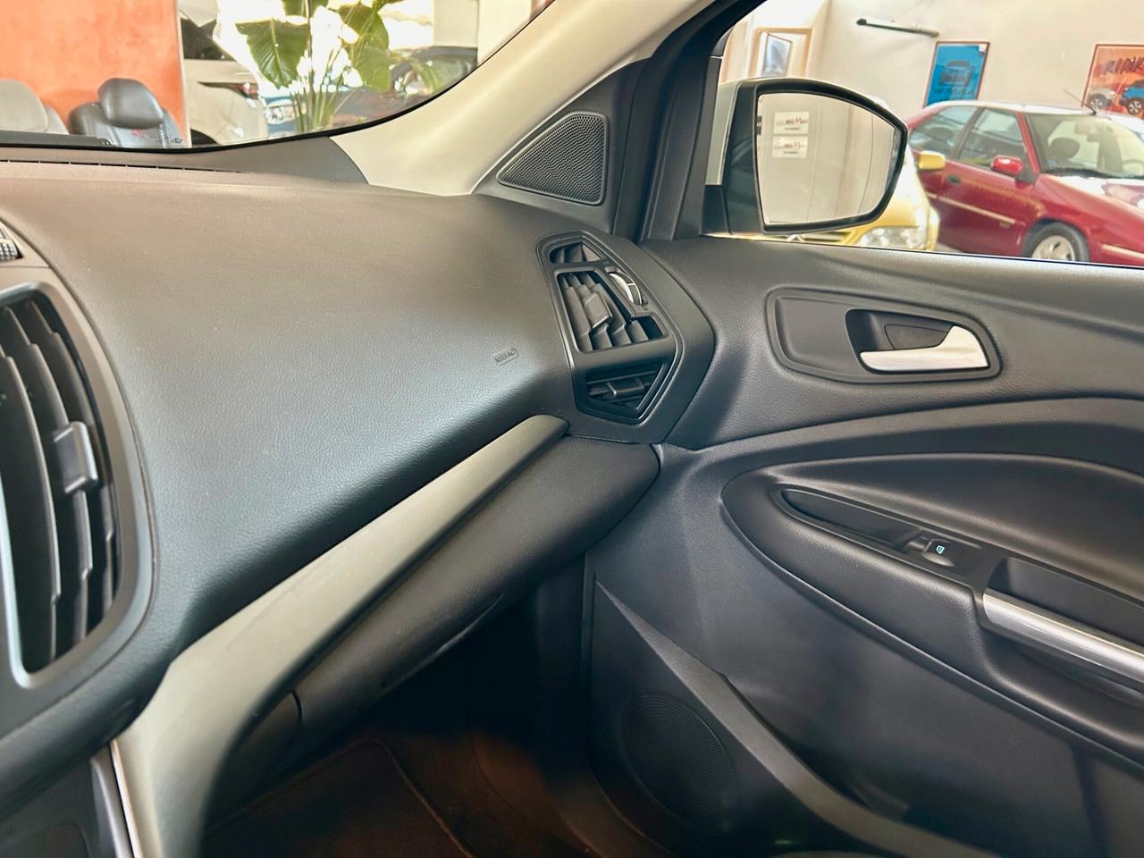 Ford Kuga 2.0 TDCI 120 CV S&S 2WD Business