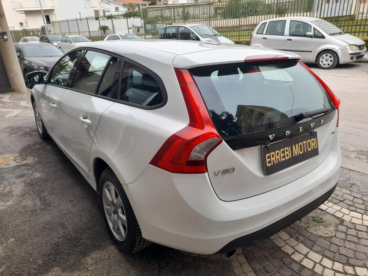 Volvo V60 DRIVe PRONTA CONSEGNA