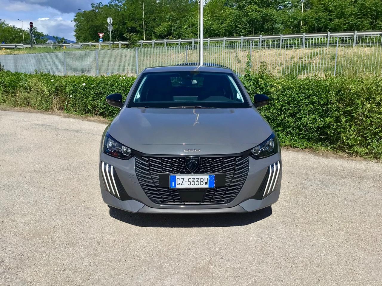 Peugeot 208 1.2 100cv Allure