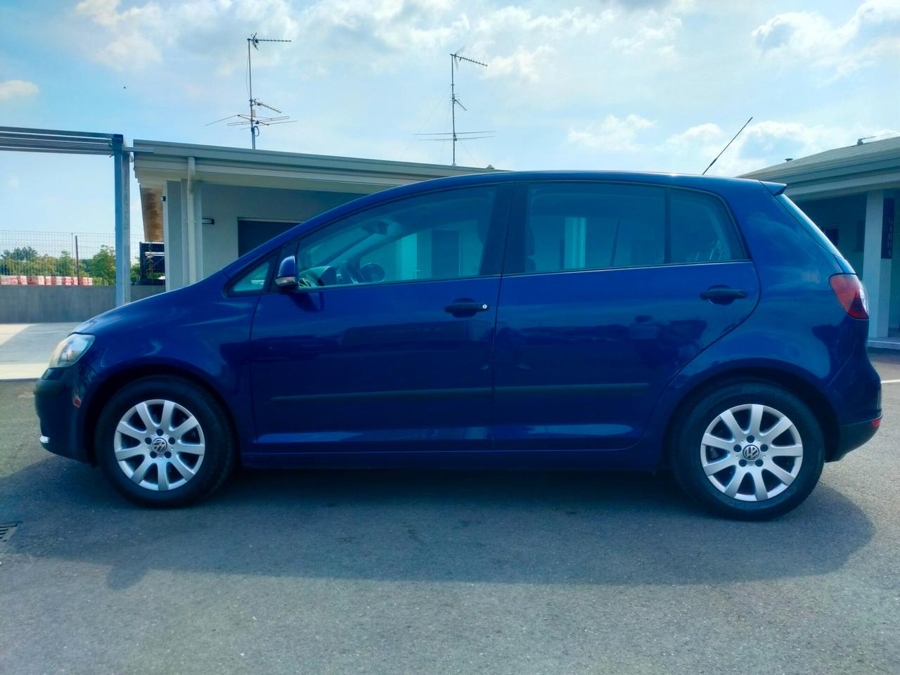 Volkswagen Golf Plus Golf 1.6 5p. Comfortline unico proprietario neopatentati