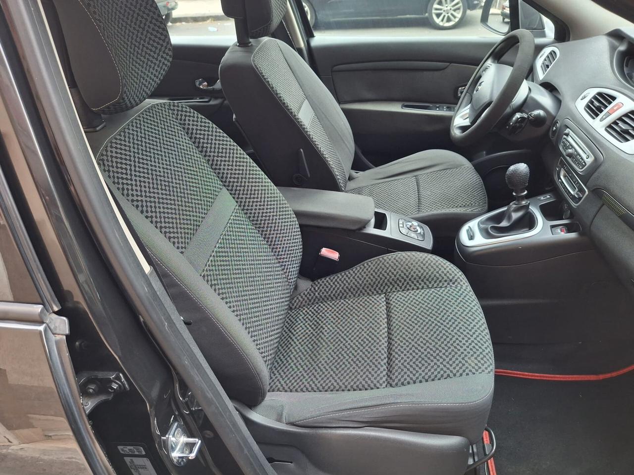Renault Scenic Scénic 1.5 dCi 110CV Dynamique