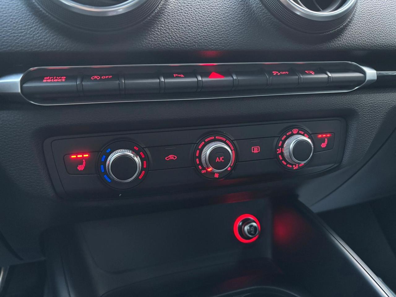 Audi A3 Sedan 2.0 TDI 150cv S line competition - 2016