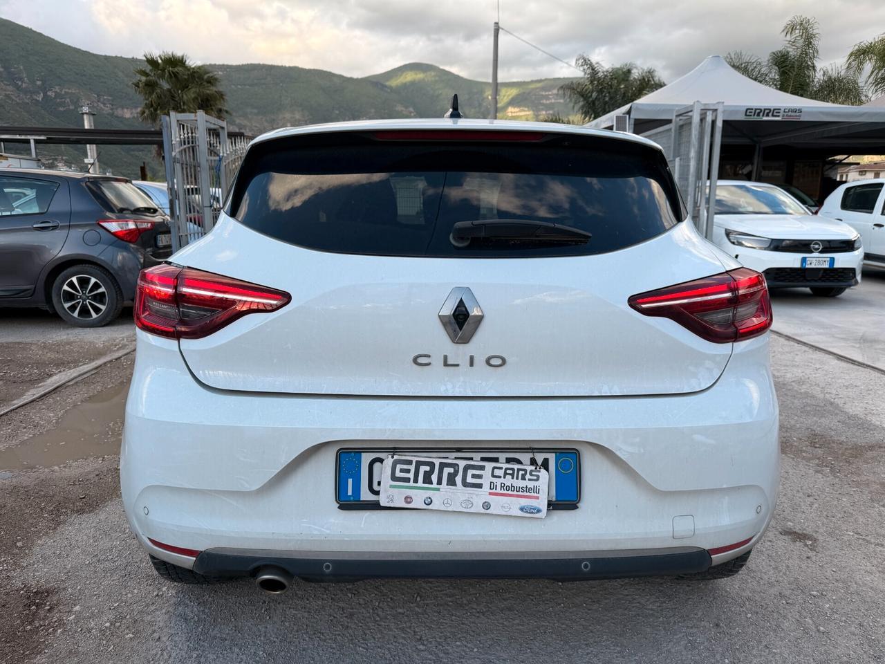 RENAULT CLIO 2023 1.0 BENZINA/GPL 101 CV *SINISTRATA