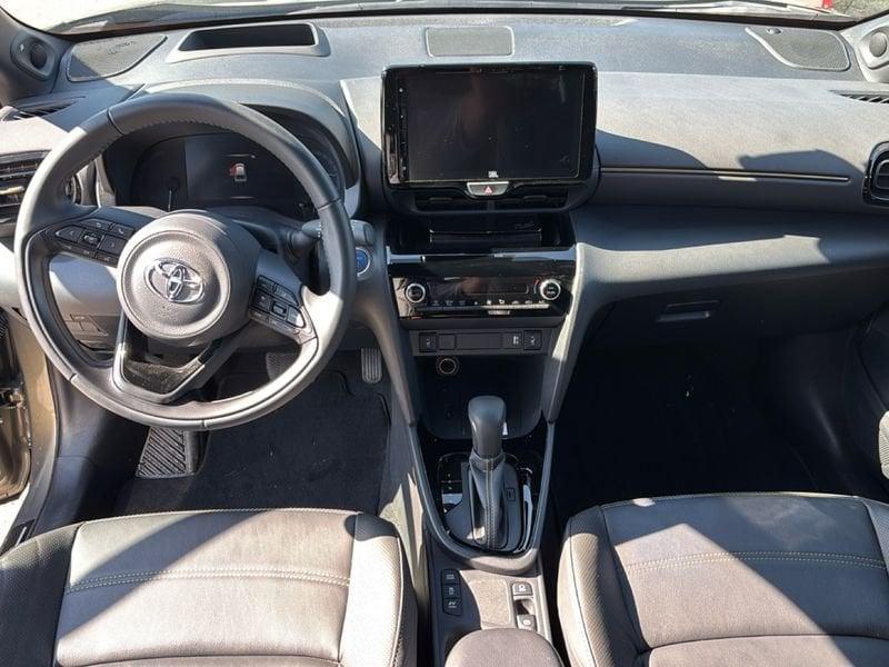 Toyota Yaris Cross 1.5H (116 CV) E-CVT Adventure con pacchetto Premiere