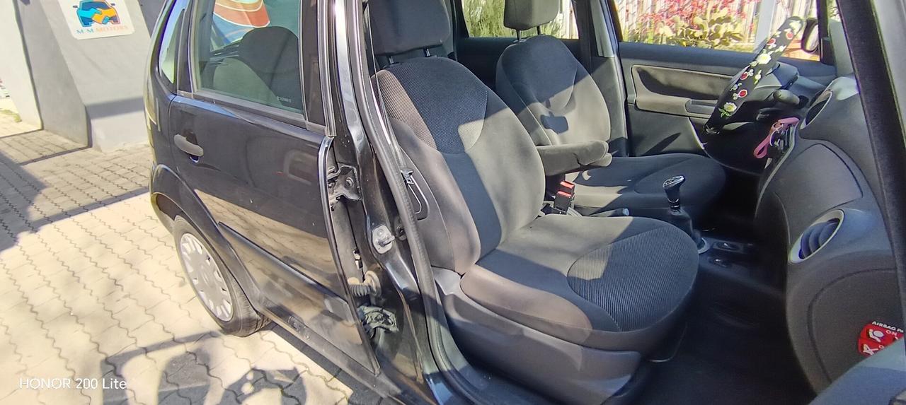 Citroen C3 1.1 Exclusive Style (exclusive)