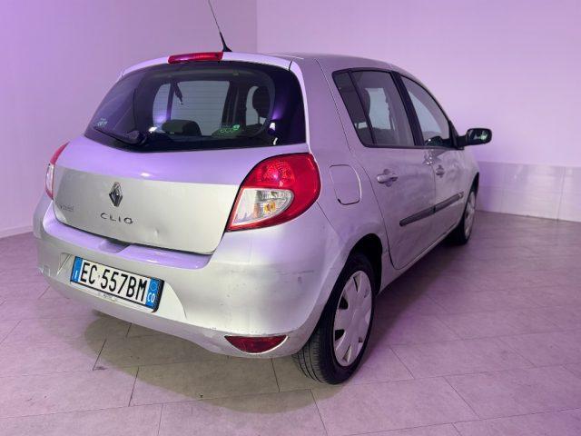 RENAULT Clio 1.2 16V. 5 porte Luxe