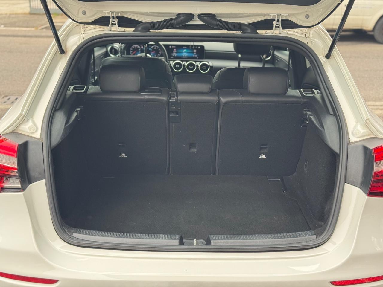 Mercedes-benz A 220 Automatic 4Matic Premium