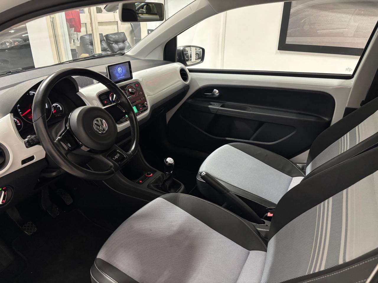 Volkswagen up! 1.0 3p. move ASG