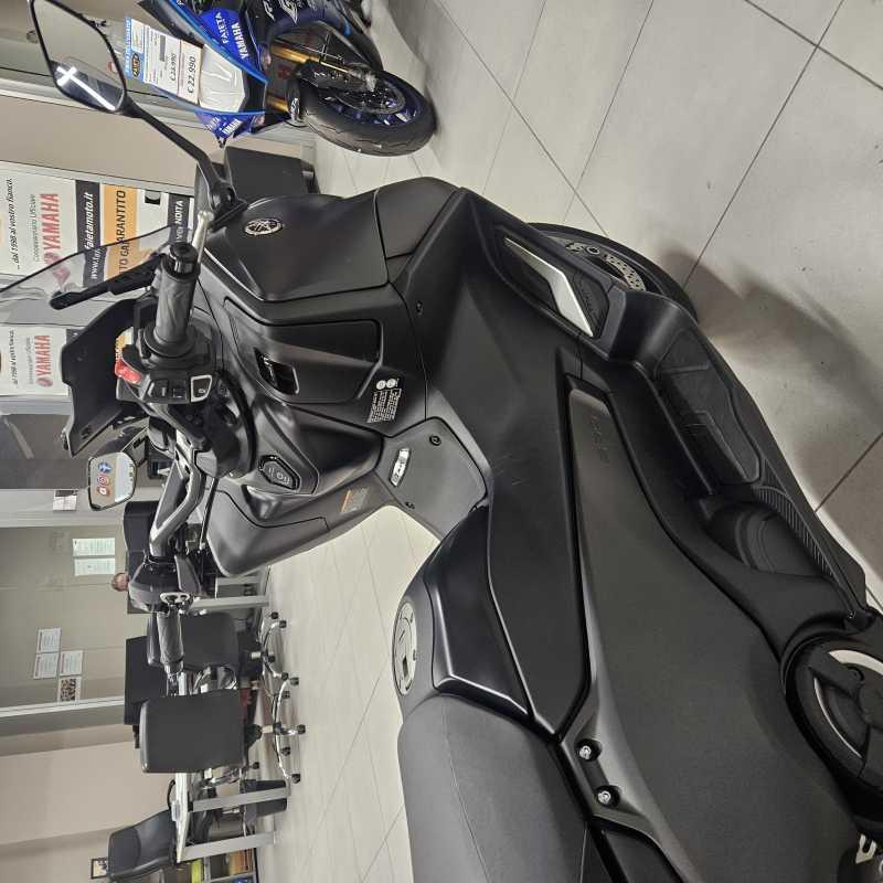 Yamaha T-Max 560 - 2024