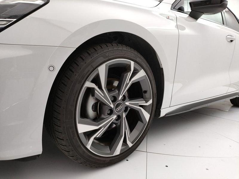 Audi A3 Sportback 30 TFSI S line Edition
