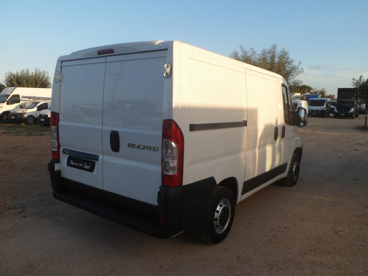 Fiat Ducato furgone tetto basso