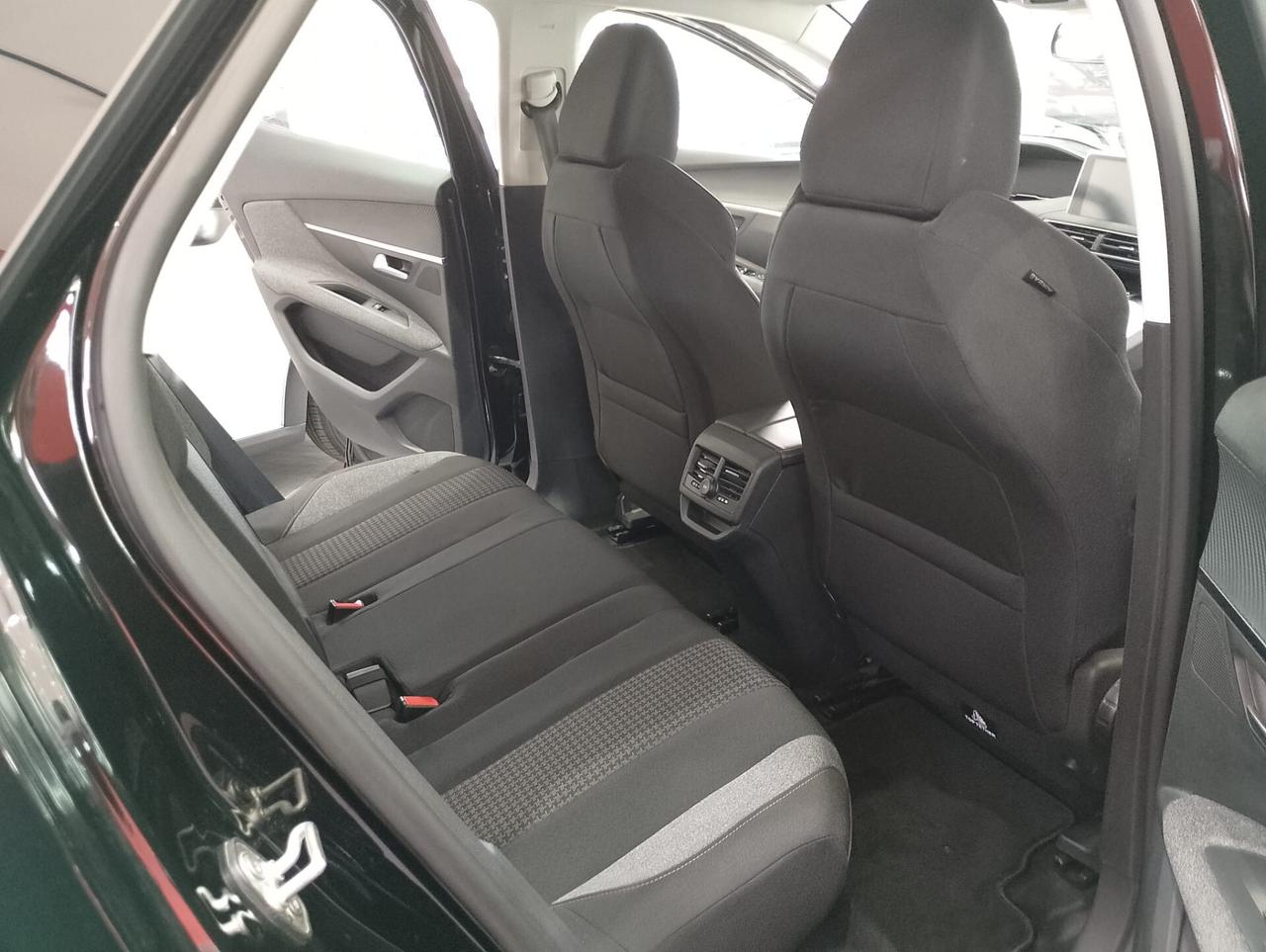 Peugeot 3008 BlueHDi 130 S&S Business