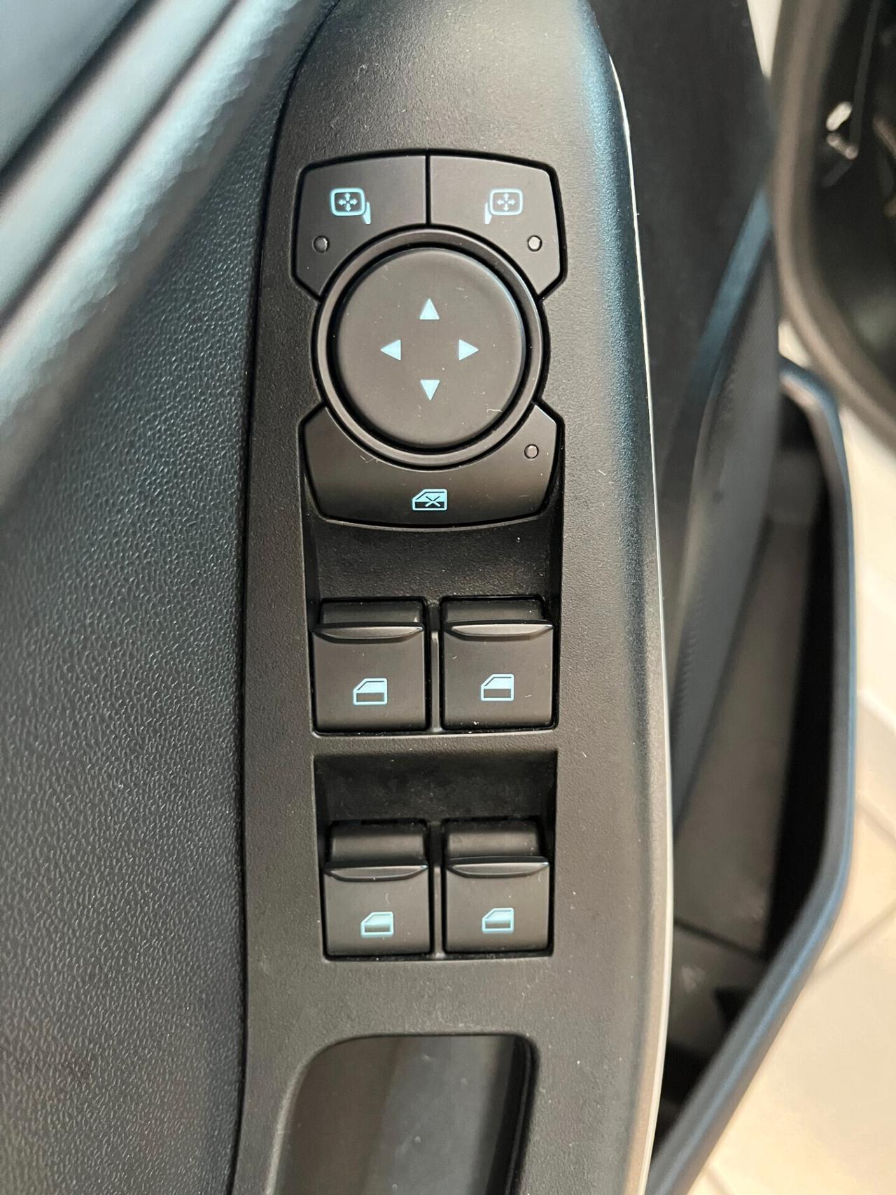 Ford Fiesta 1.0 Ecoboost Hybrid 125 CV 5 porte Titanium