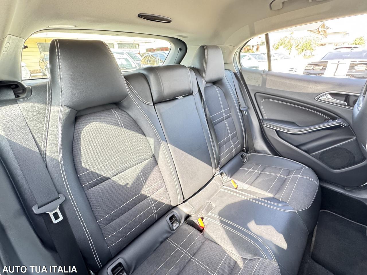 MERCEDES-BENZ GLA 200CDI PREMIUM PER NEOPATENTATI