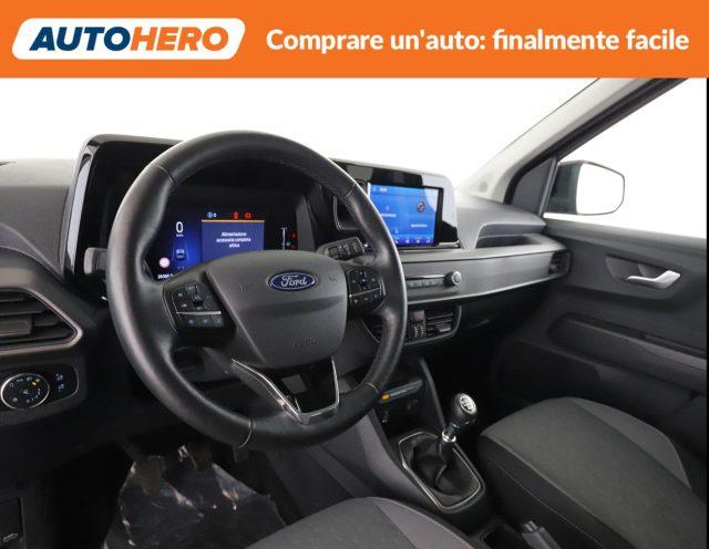 FORD Tourneo Courier 1.0 EcoBoost Titanium
