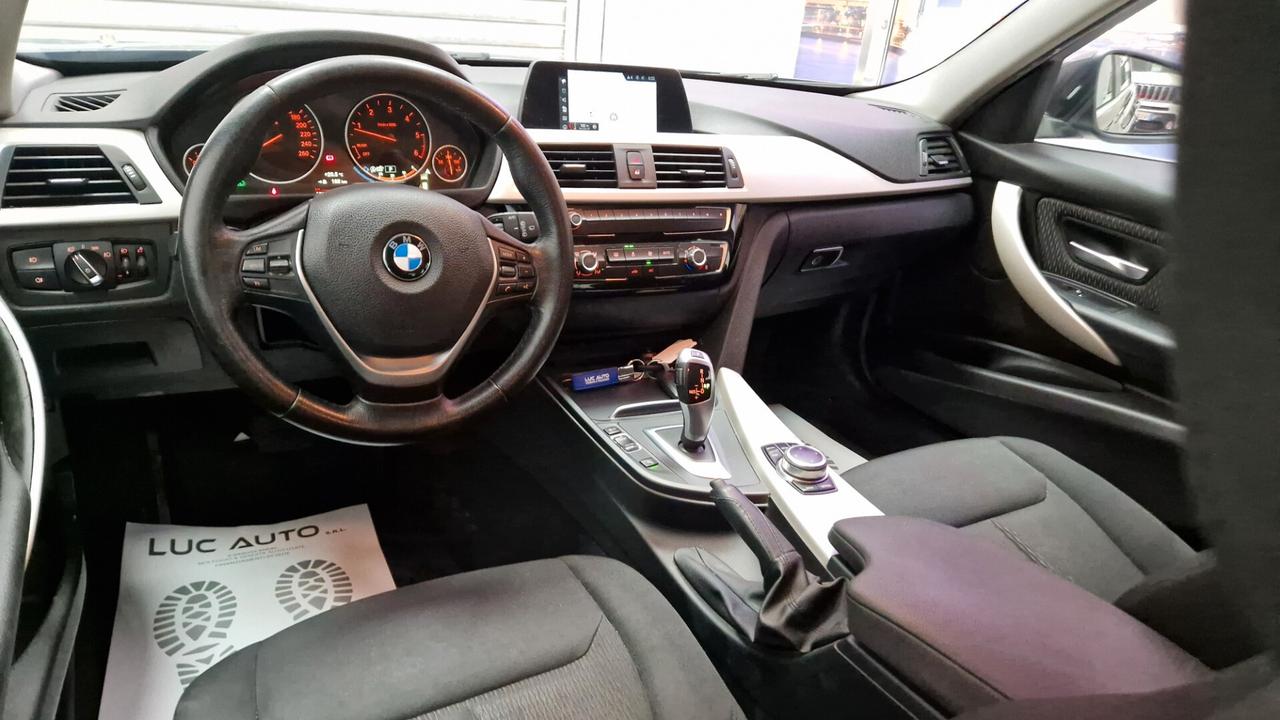 Bmw 318 318d Touring Business Advantage aut.