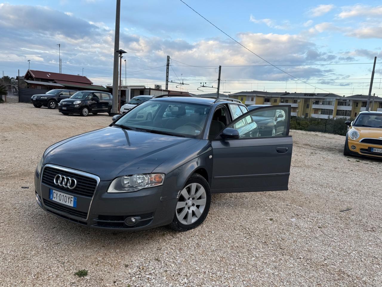 Audi A4 2.0 avant SUPER PREZZO 1.499€