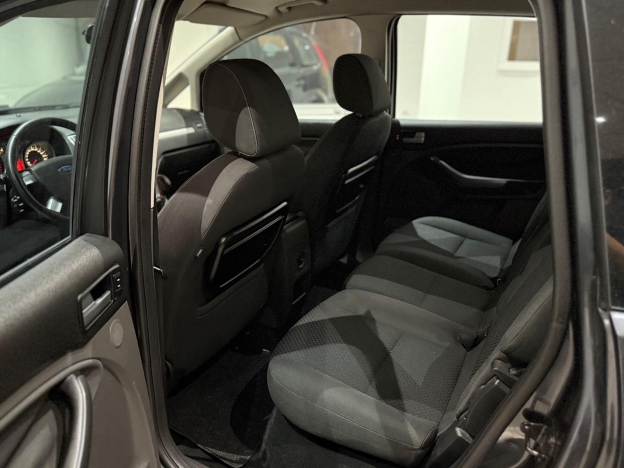 Ford C-Max 1.6 TDCi 90 CV Titanium Per Neopatentati