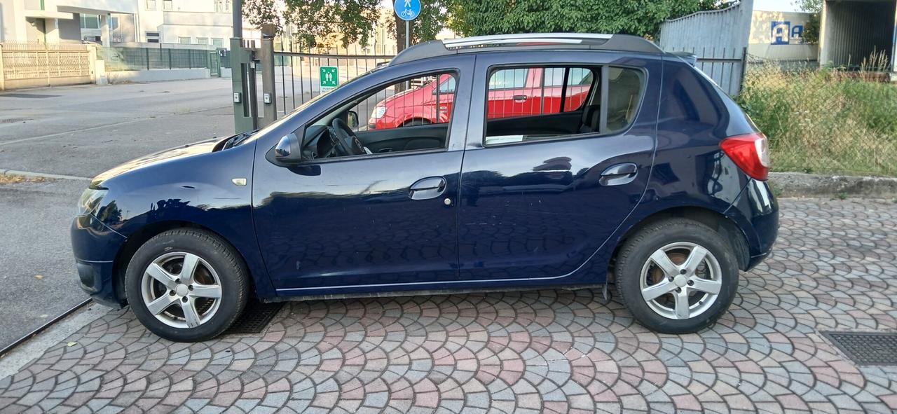 Dacia Sandero 1.2 GPL pochi km neopatentati