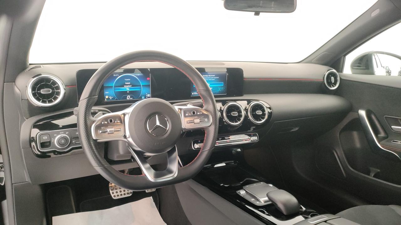Mercedes-Benz Classe A - W177 2018 - A 180 d Premium auto