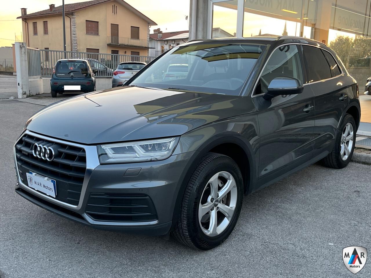 Audi Q5 40 TDI quattro S tronic Business Sport